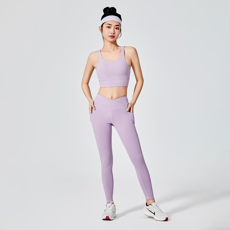 Pourquoi ai-je besoin d'un soutien-gorge de sport? Comprendre son rôle, ses effets et son importance